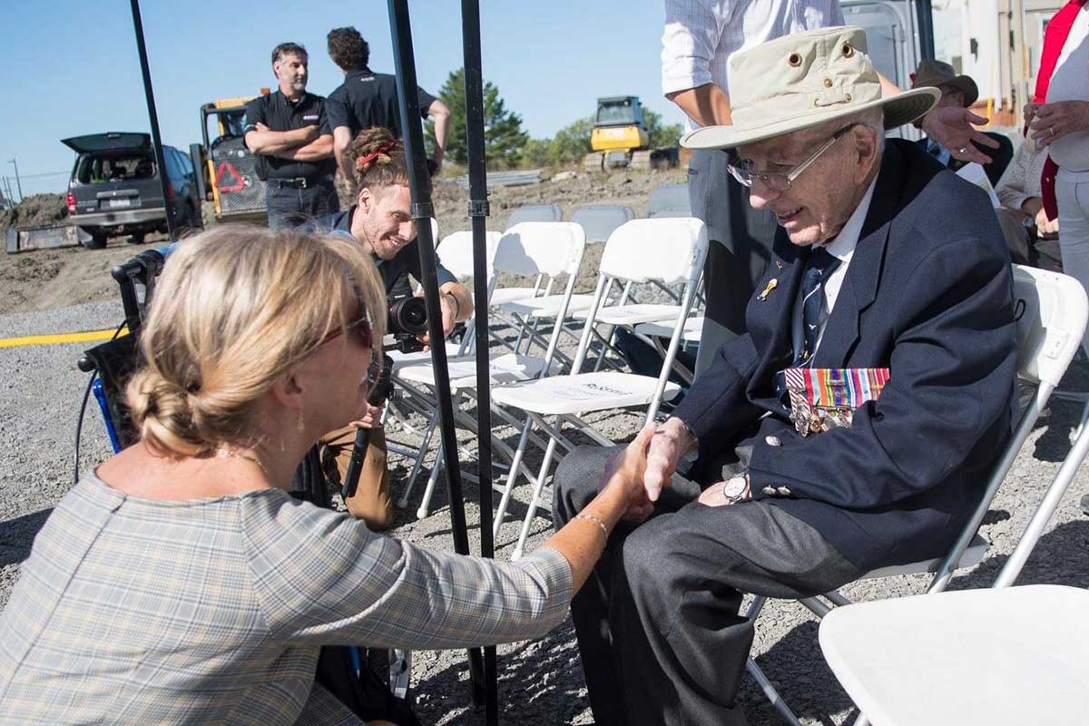 Photo of veteran and a woman