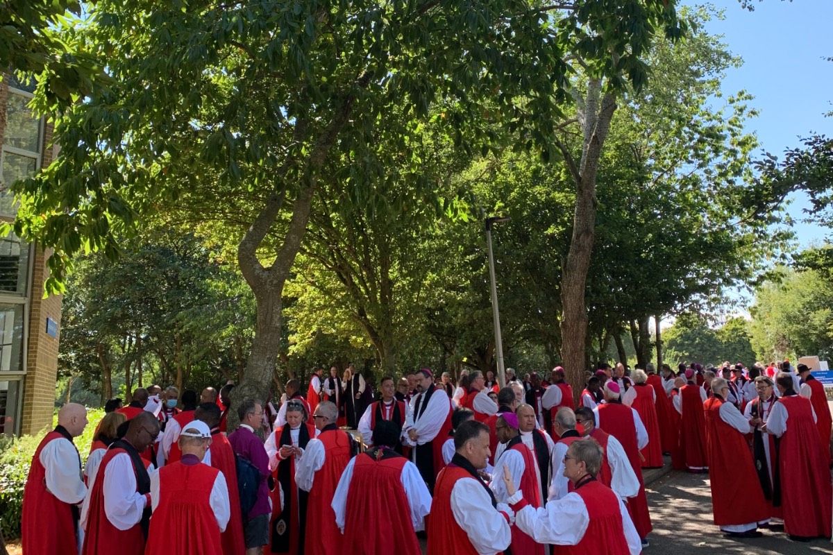 Bishops gather outside at Lambeth